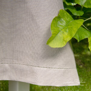 LUNA Duk natur 12 Grey tablecloth with 4cm border and hemstitch