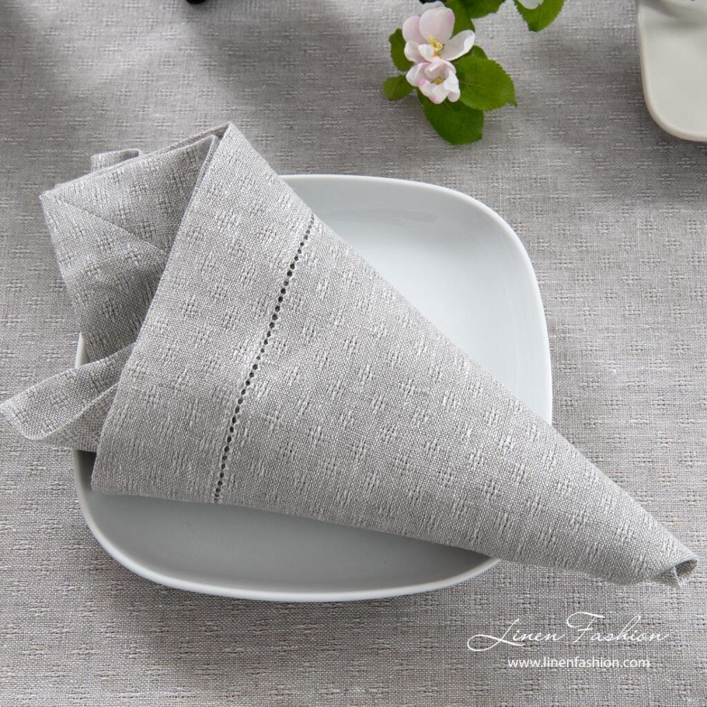 Light grey patterned linen napkin with hemstitch | Linen Fashion