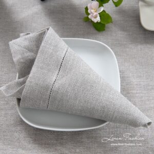 Light grey patterned linen napkin with hemstitch | Linen Fashion