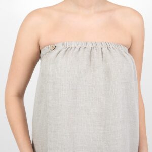 Grey towel with a button and elastic