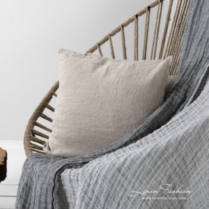 Linen grey doublesided blanket with natural cushion cover from Lisa collection.