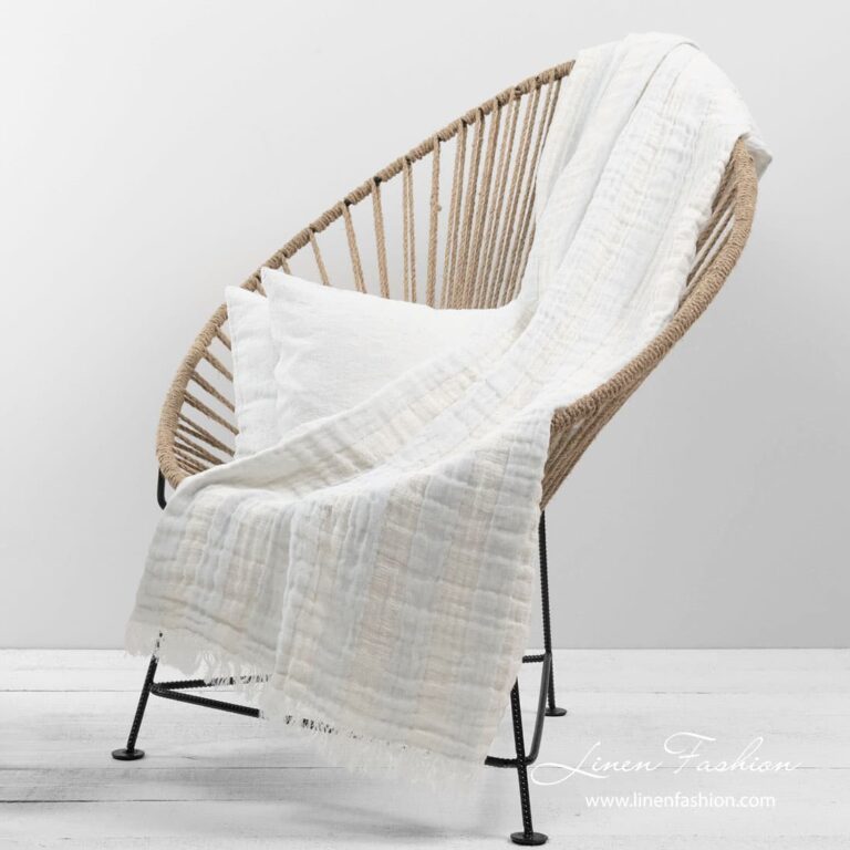 Half linen blanket, madam.