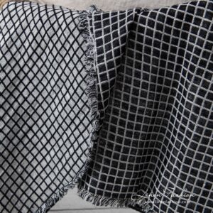 KUBA Pledd svart 11 Double sided black linen cotton blanket with fringes