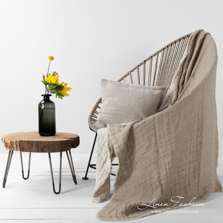 Linen double side beige blanket.