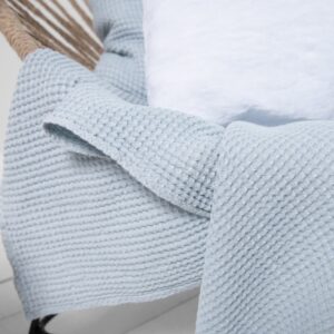 Linen cotton throw ice blue with cusion covers.