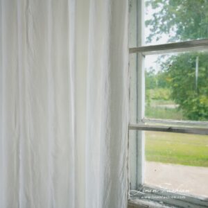 ATLANTA Gardin hvit 11 100% linen curtain in white colour.