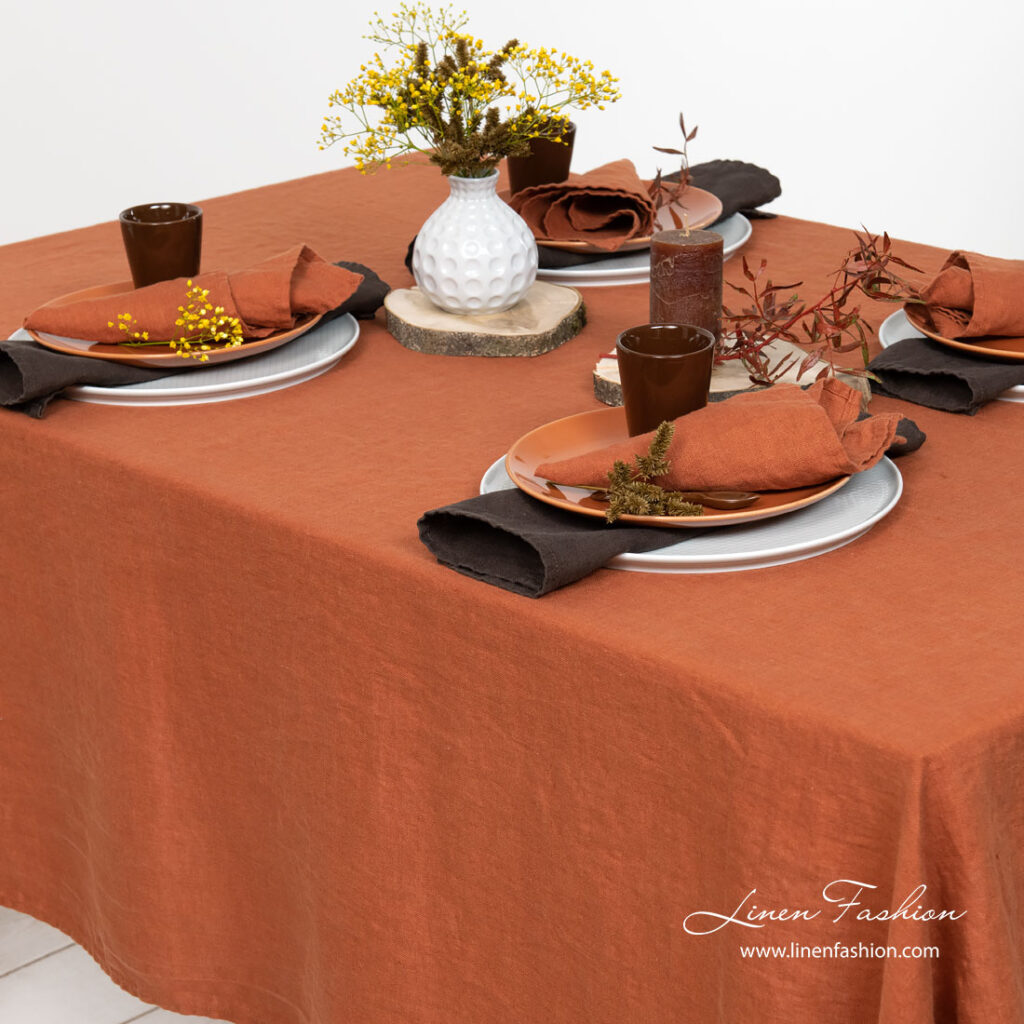 GAMMA Duk oransje 4 Dark orange washed pure linen tablecloth and napkins