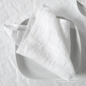 PORTO white linen napkin in openweave checks