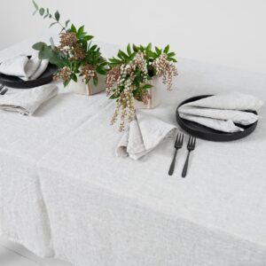 beige linen tablecloth washed with napkins