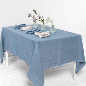 MANTIS blue tablecloth