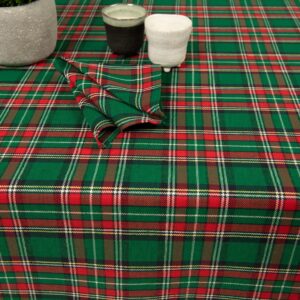 Linen cotton checked green tablecloth with napkins