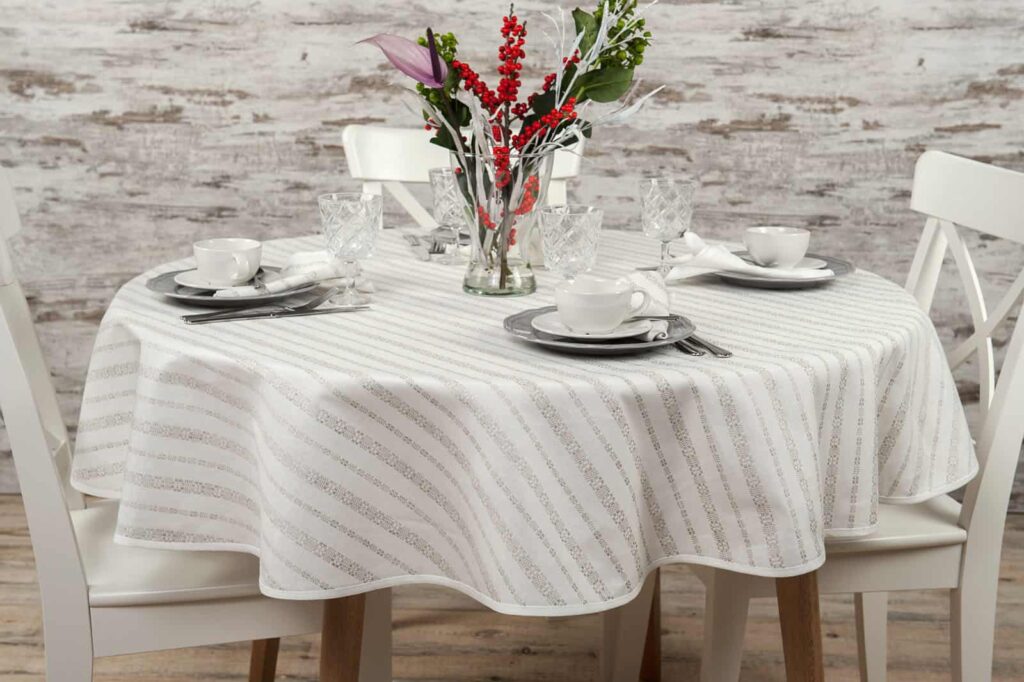 ORNA Duk rund/oval hvit 1 ORNA Duk rund/oval hvit