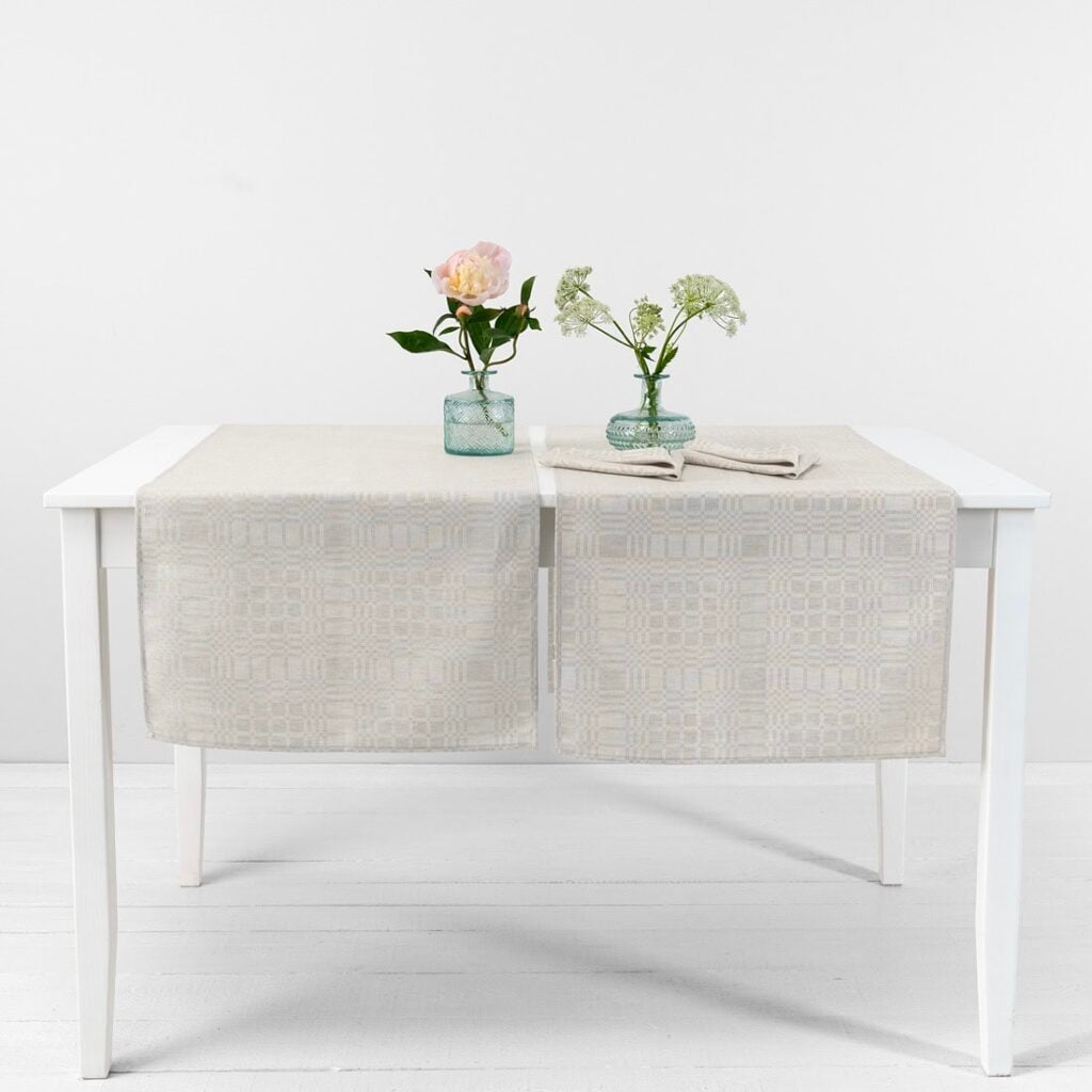 CAMPO Løper beige 2 Beige linen cotton table runner, simple hem