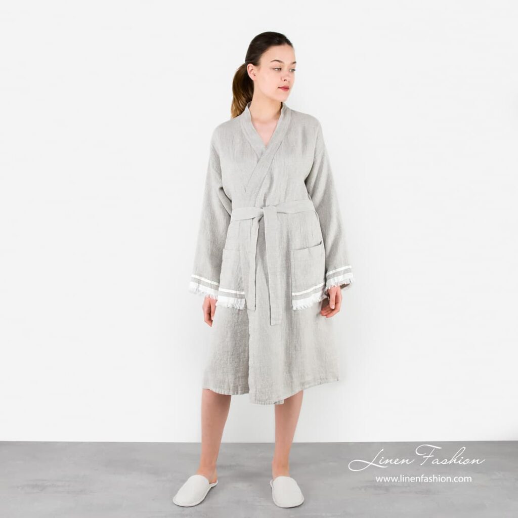MALTA Badekåpe grå 2 Linen grey robe for women, malta.