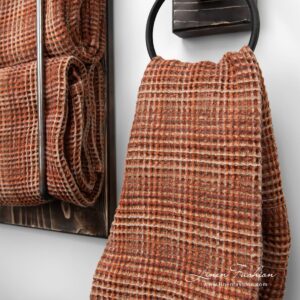 BINGO Badehåndkle brun 11 Brown linen bath towel in "waffle" pattern