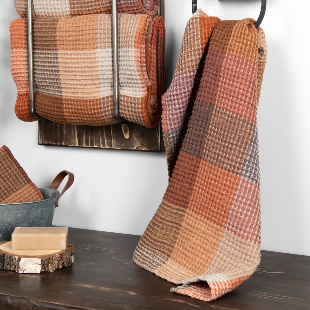 BINGO Badehåndkle brunrutete 3 Brown checked linen cotton bath towel, waffle weave