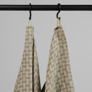 MARGO Badehåndkle grønnmønstret 5 Green linen patterned bath towel, with hanging loops