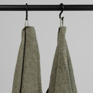 Dark green linen patterned bath towel, with hanging loops