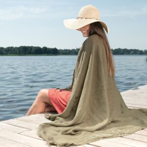 Lightweight linen cotton beach towel in green melange