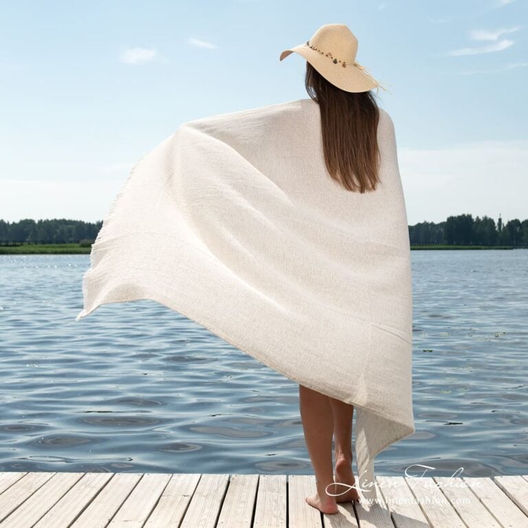 POSITANO light grey linen beach towel