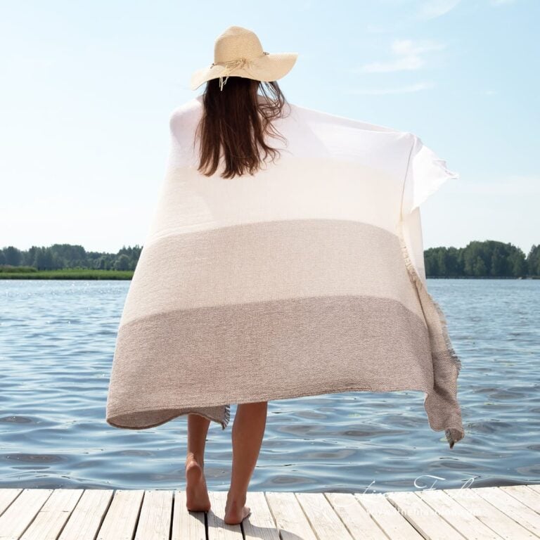 POSITANO brown linen beach towel