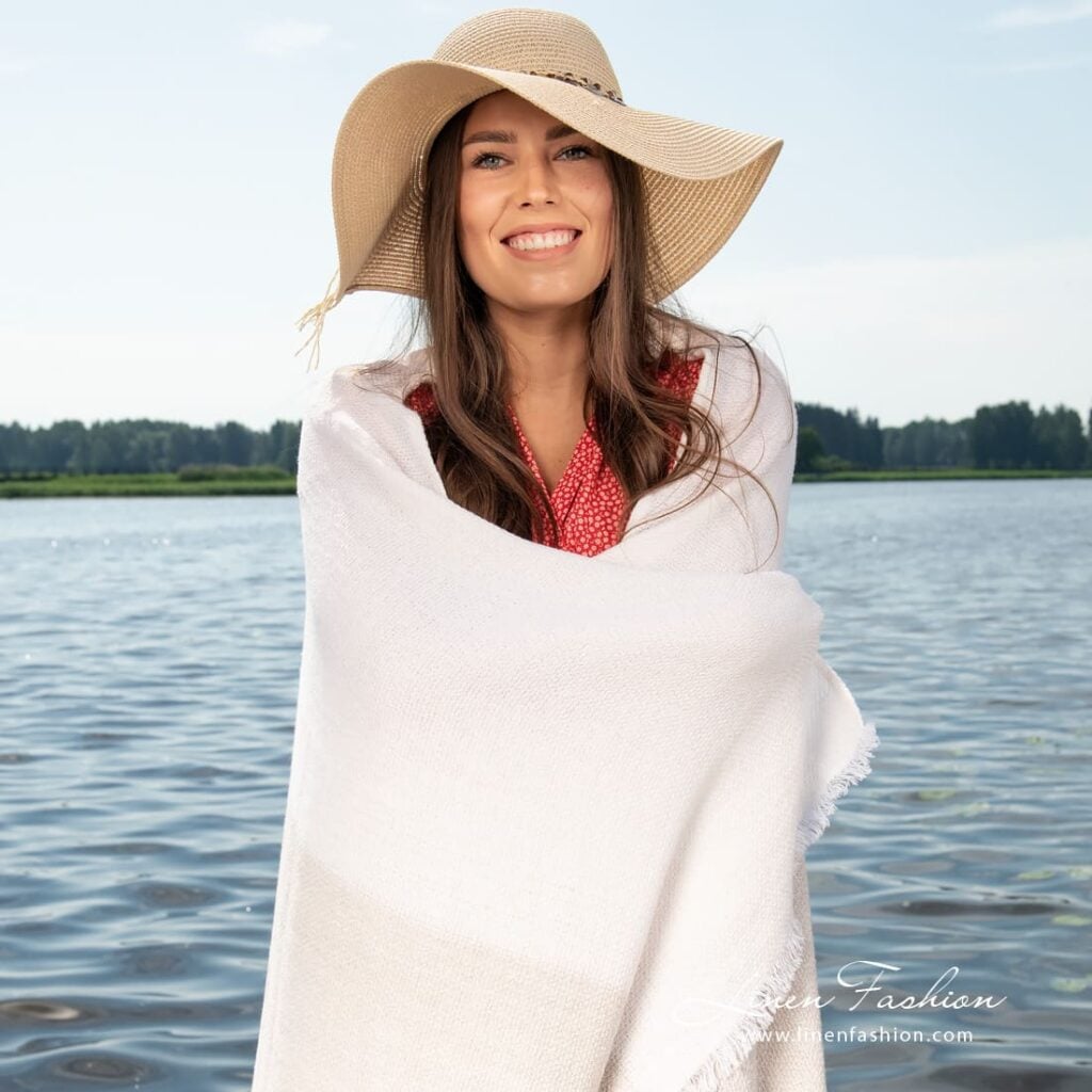 POSITANO Strandhåndkle grå 4 Linen cotton beach towel in wide stripes