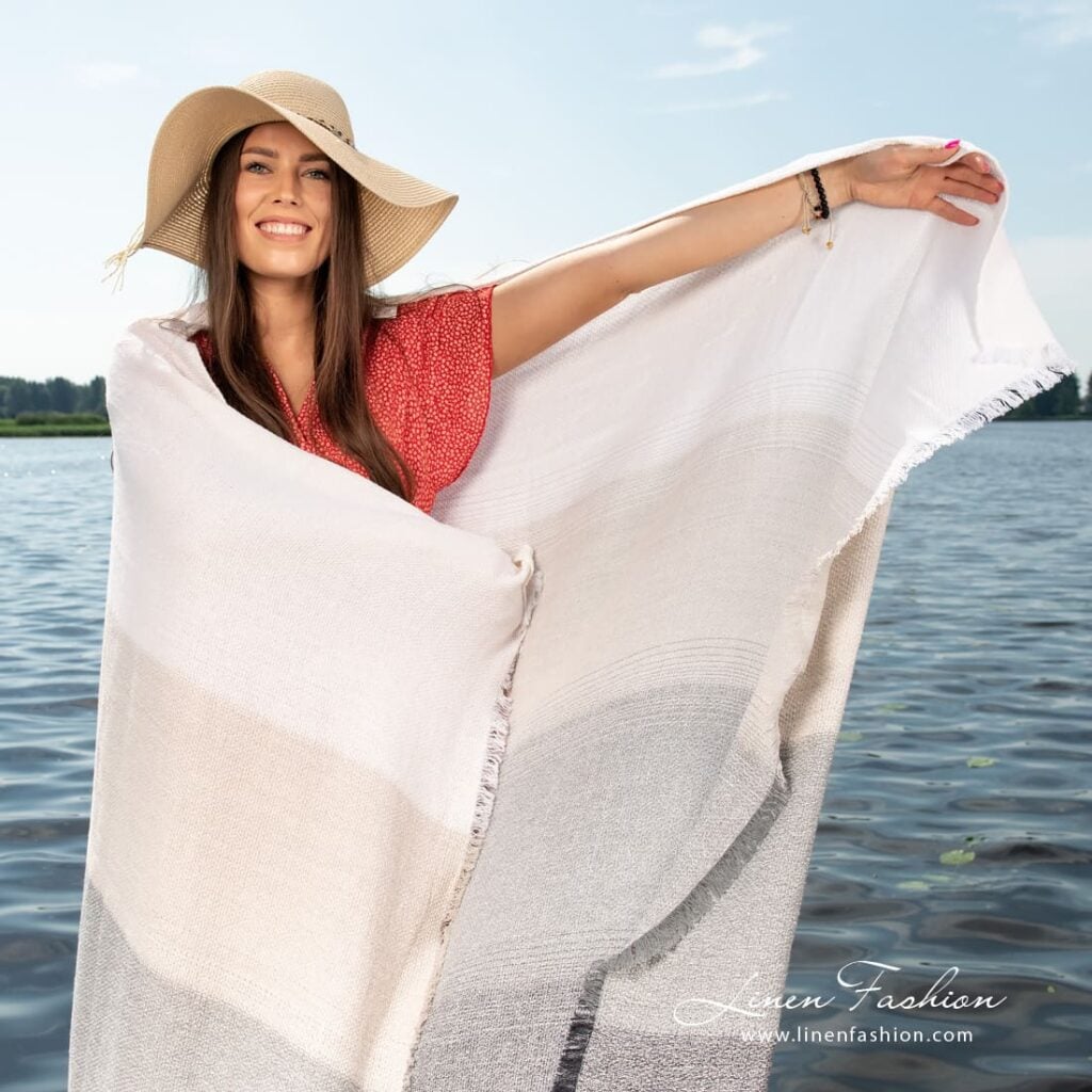 POSITANO Strandhåndkle grå 3 Linen cotton beach towel woven in white, brown-grey, dark grey and black yarns