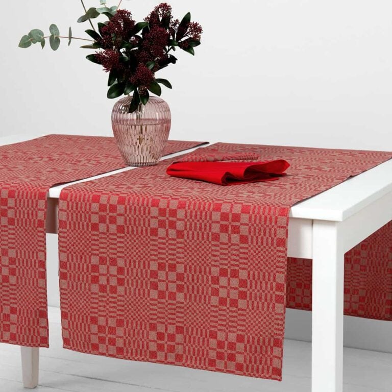 WILLOW red linen cotton table runner