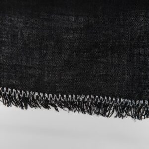 ALBA Duk svart 11 linen black tablecloth with decorative seam & loose fringes.
