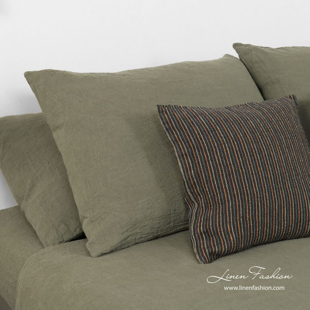 VAGABOND pillow case.