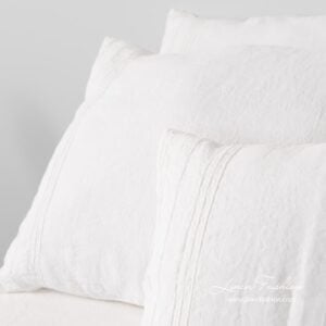 FLAMINGO Sengetøy 16 White flamingo bed linen.