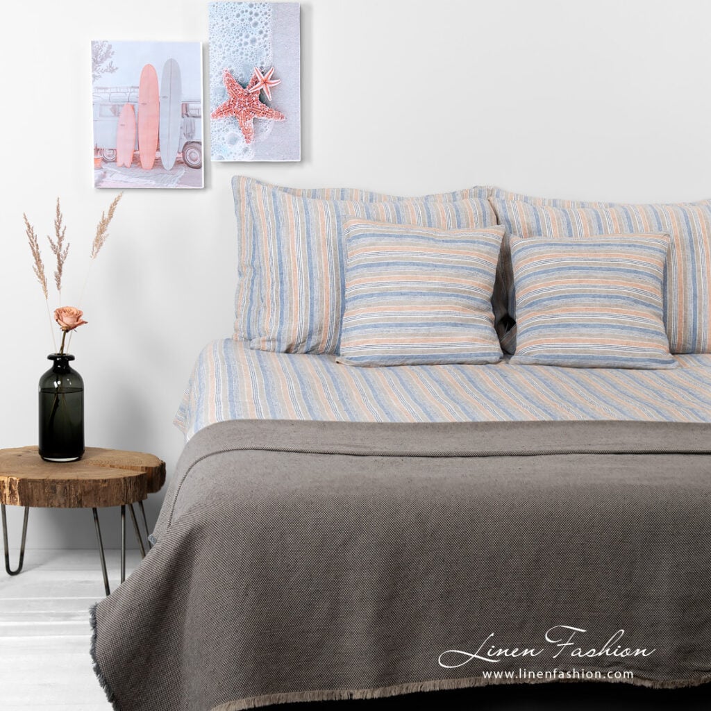linen cotton bedlinen in stripes.