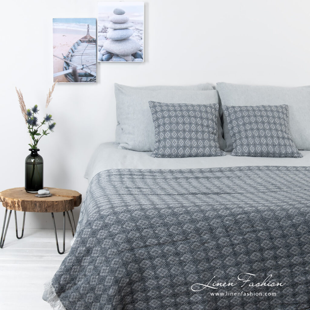 linen cotton blue grey bedlinen.