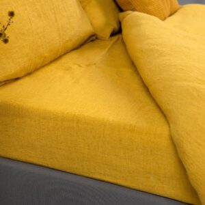 AMBERA Sengetøy 12 mustard yellow linen sheets, fitted & flat