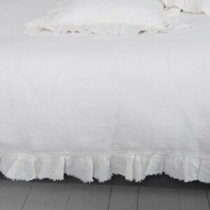 PROVANCE Sengetøy hvit 14 off white linen duvet cover with ruffles, washed