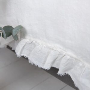 PROVANCE Sengetøy hvit 15 off white linen duvet cover with ruffles 8.5cm.