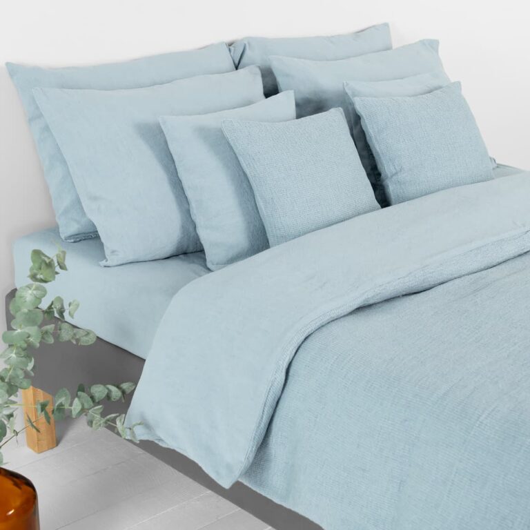 royal light blue duvet cover, one side waffle, other - plain