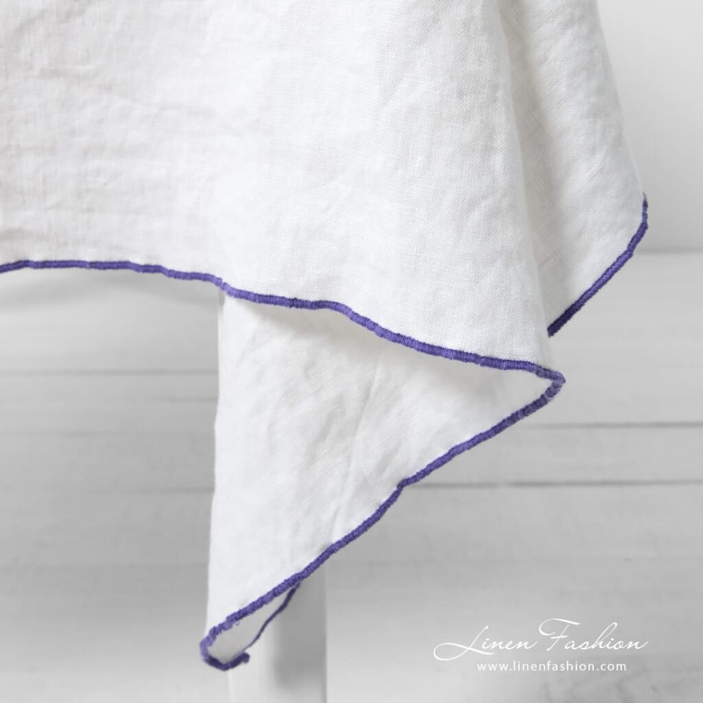 ARVO Duk hvit med fiolett kant 7 ARVO white linen tablecloth with violet border, specially washed fabric