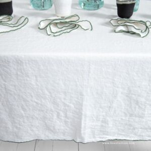 ARVO Duk hvit med olivenfarget kant 14 ARVO white linen tablecloth