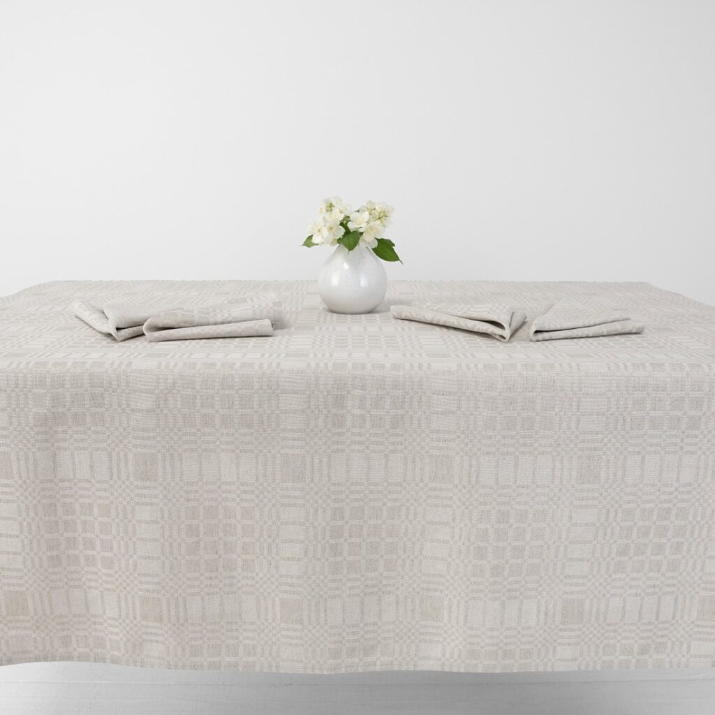 CAMPO Duk beige 2 Beige checked linen cotton tablecloth, multiple sizes