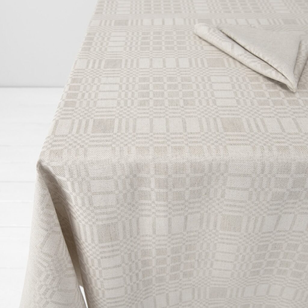 CAMPO Duk beige 3 Beige checked linen cotton tablecloth, check pattern