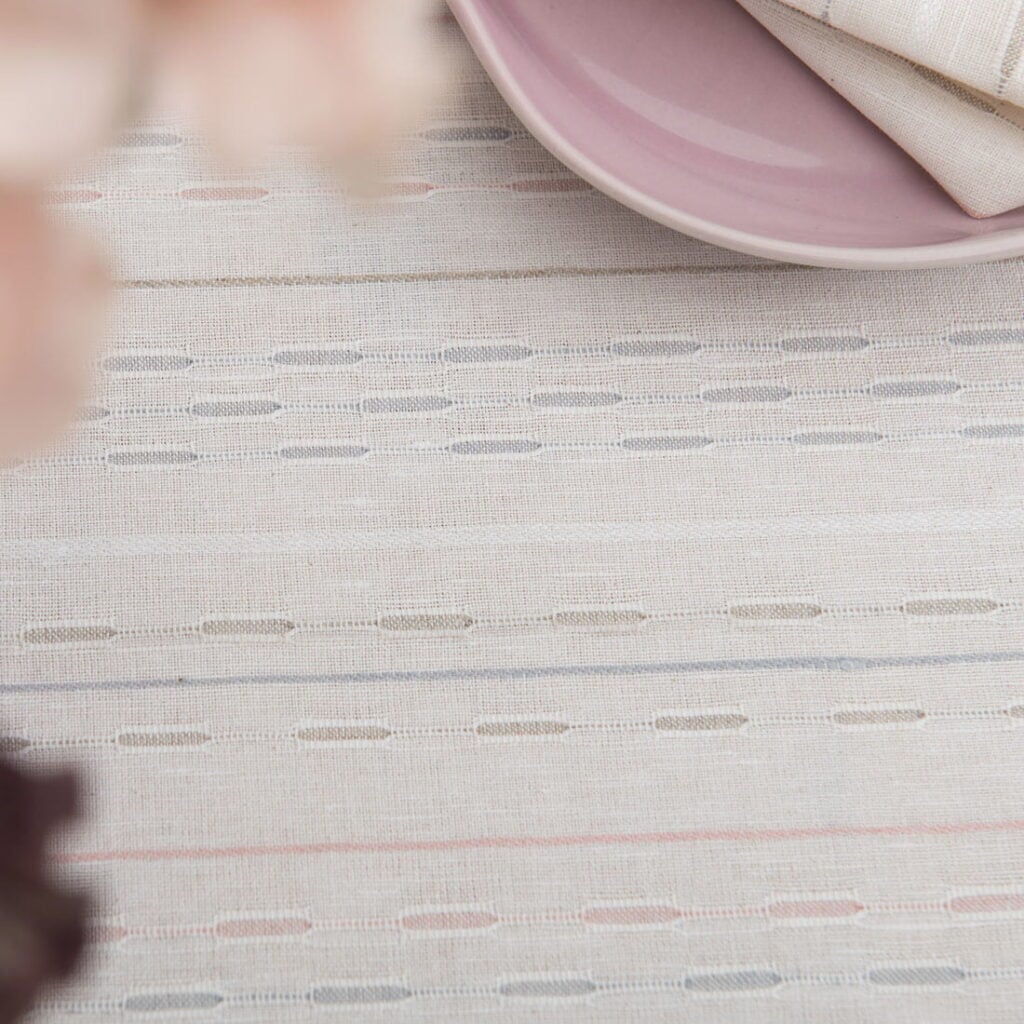 RIGA Duk hvit 3 Riga white tablecloth linen cotton fabric