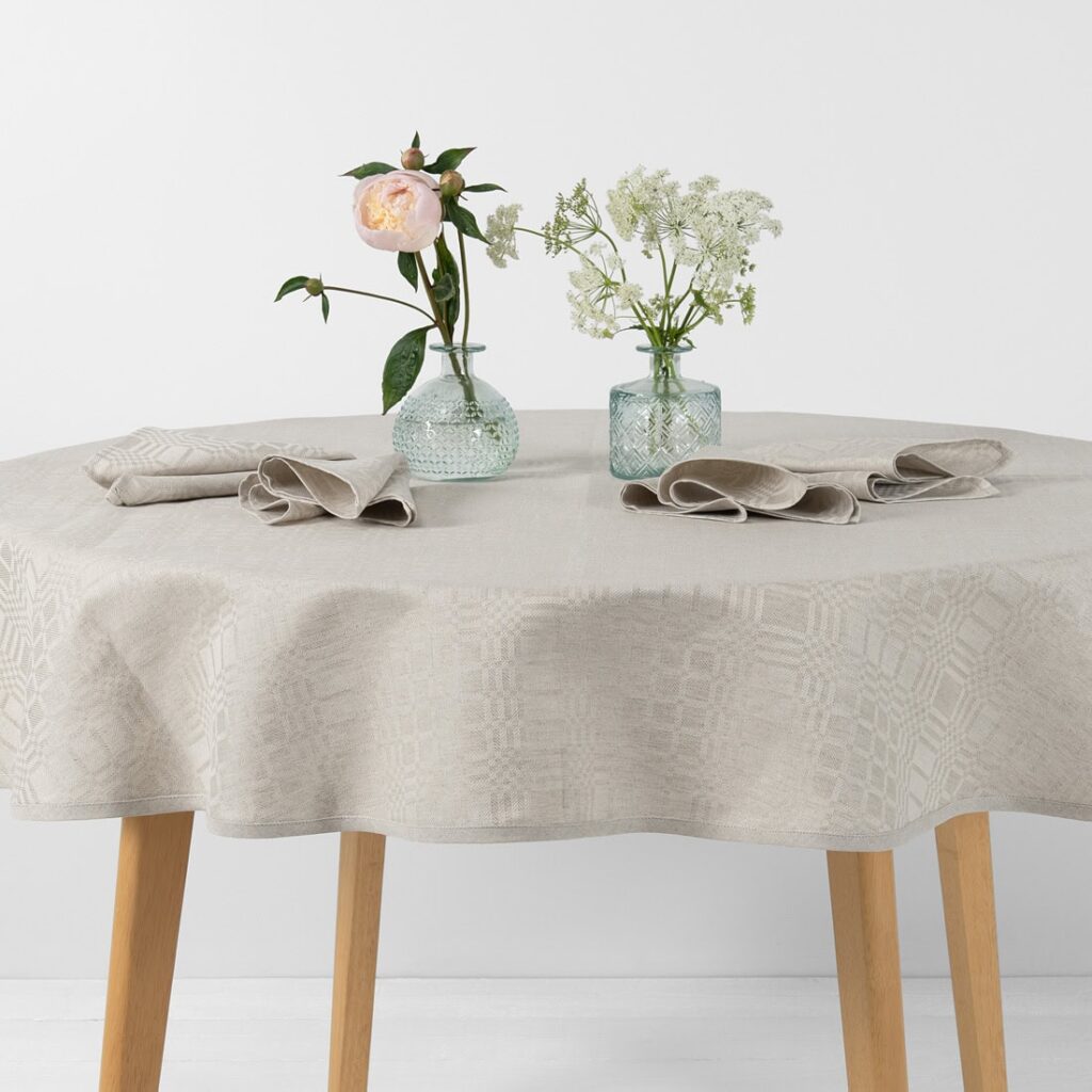 CAMPO Duk rund/oval beige 2 Linen cotton round oval beige tablecloth, twill weave