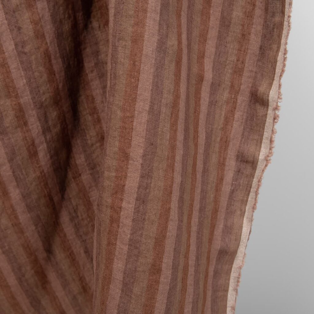 Vasket linstoff i brune striper 3 linen brown stripes fabric, multi stripes vertical