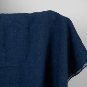 Lin vasket stoff mørkeblå
