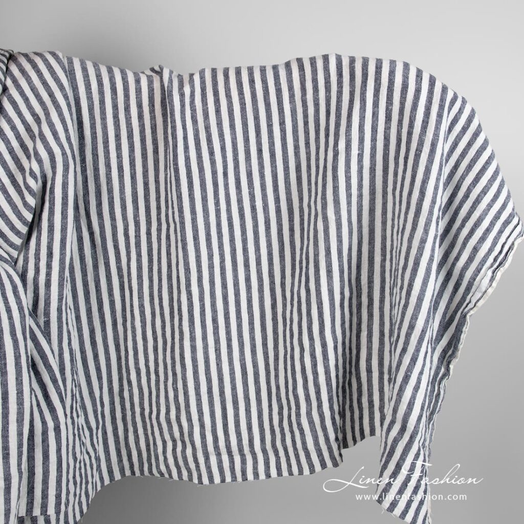 Wide linen fabric in blue stripes
