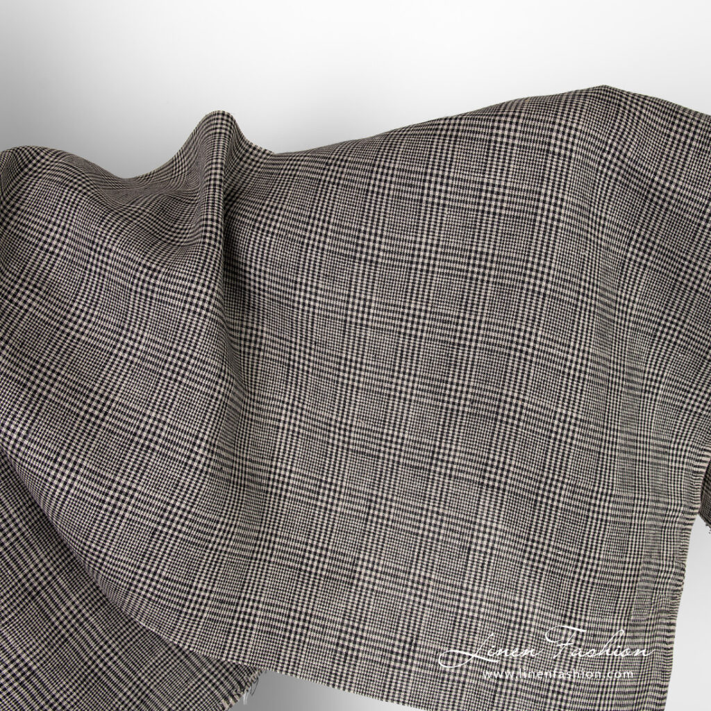 Linstoff i svarte og gråaktige ruter 1 Linen fabric in black and greyish checks