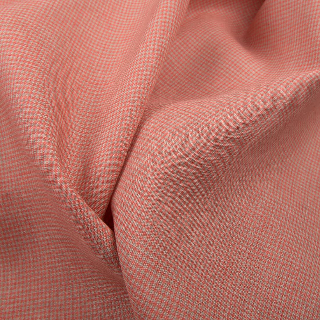 Linstoff i små rosa ruter