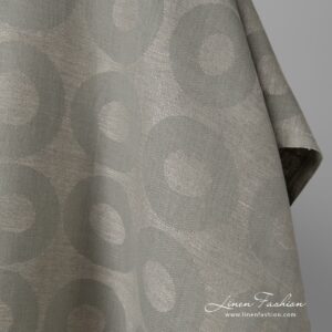 Medium-weight fabric is suitable for making gorgeous-looking tablecloths, napkins, other table and kitchen linen items, as well as curtains, and even clothes