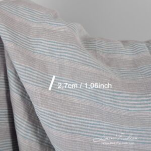 Lysegrå-blått linstoff i striper vasket 12 Grey blue linen fabric in stripes, perfect for clothes and home textile